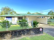 Laidback Island Living Close to Beach & Shopping