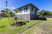 HILO HAVEN-4Bd2Ba Entire House w A/C, BBQ, Firepit