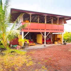 Magical Lava Temple! Eco-Retreat w/ Volcano Views
