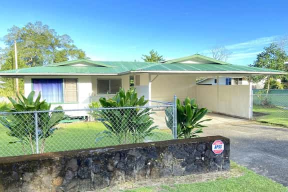 Laidback Island Living Close to Beach & Shopping - Image 1