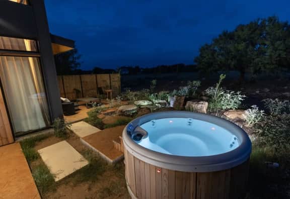 Suncatcher | Sun-Filled Villa + Private Hot Tub - Image 5
